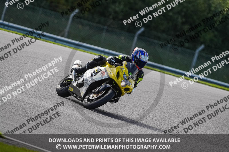 donington no limits trackday;donington park photographs;donington trackday photographs;no limits trackdays;peter wileman photography;trackday digital images;trackday photos